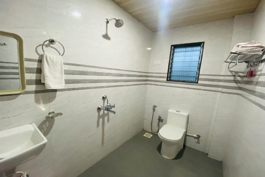 Stay in Alibaug for couples